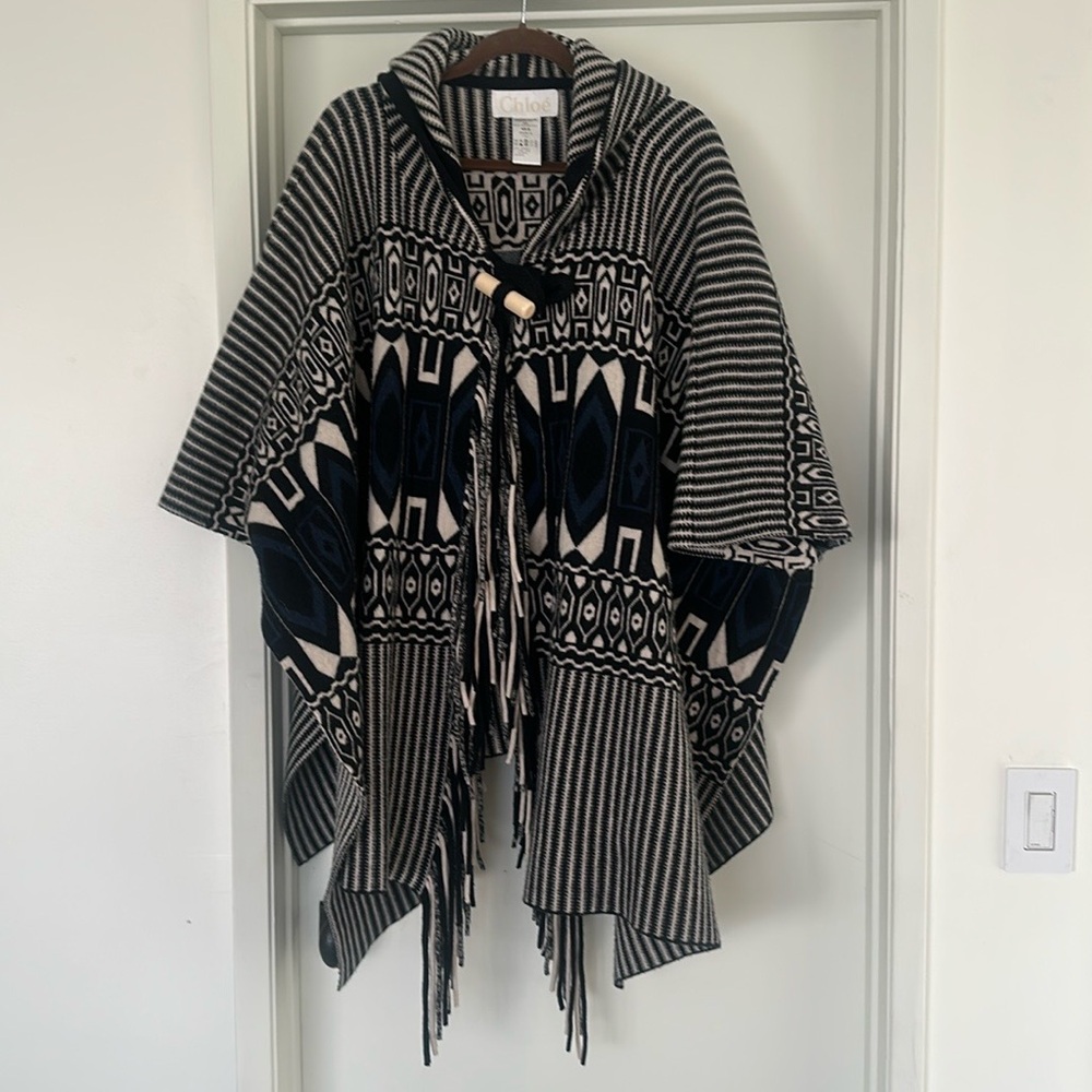 Chloe Intarsia-knit wool and cashmere-blend cape Size Small Rare